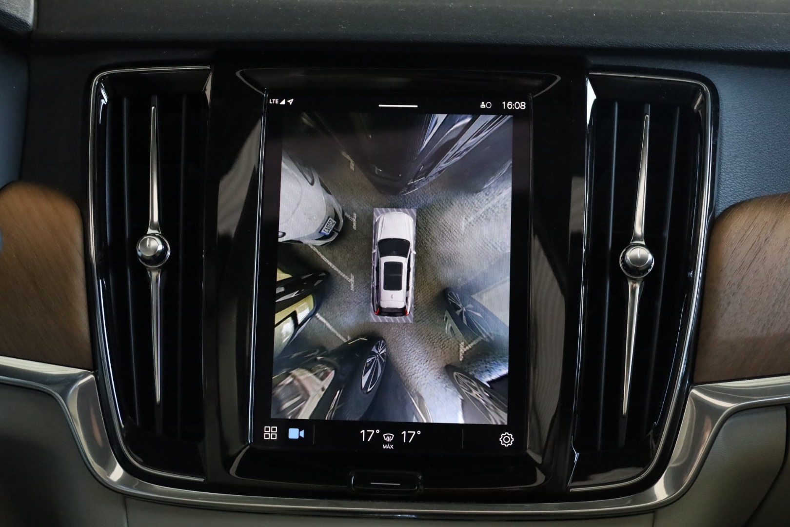 V90 T6 Híbrido Plug-in Inscription Expression