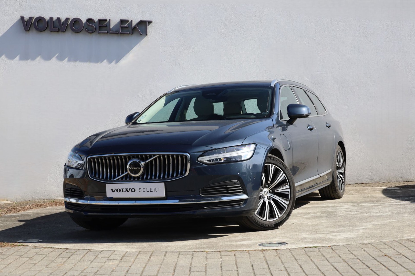 V90 T6 Híbrido Plug-in Inscription Expression