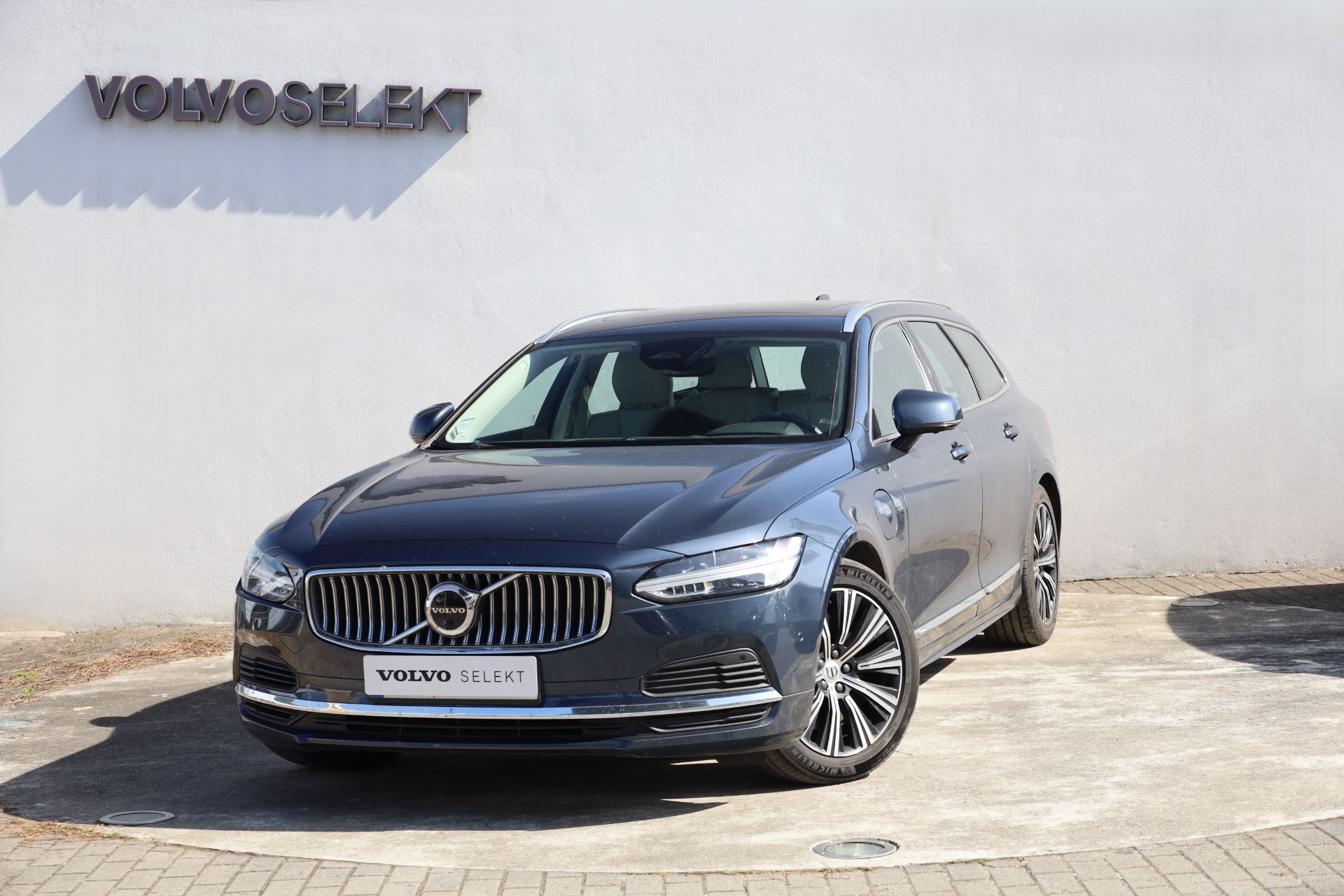 V90 T6 Híbrido Plug-in Inscription Expression