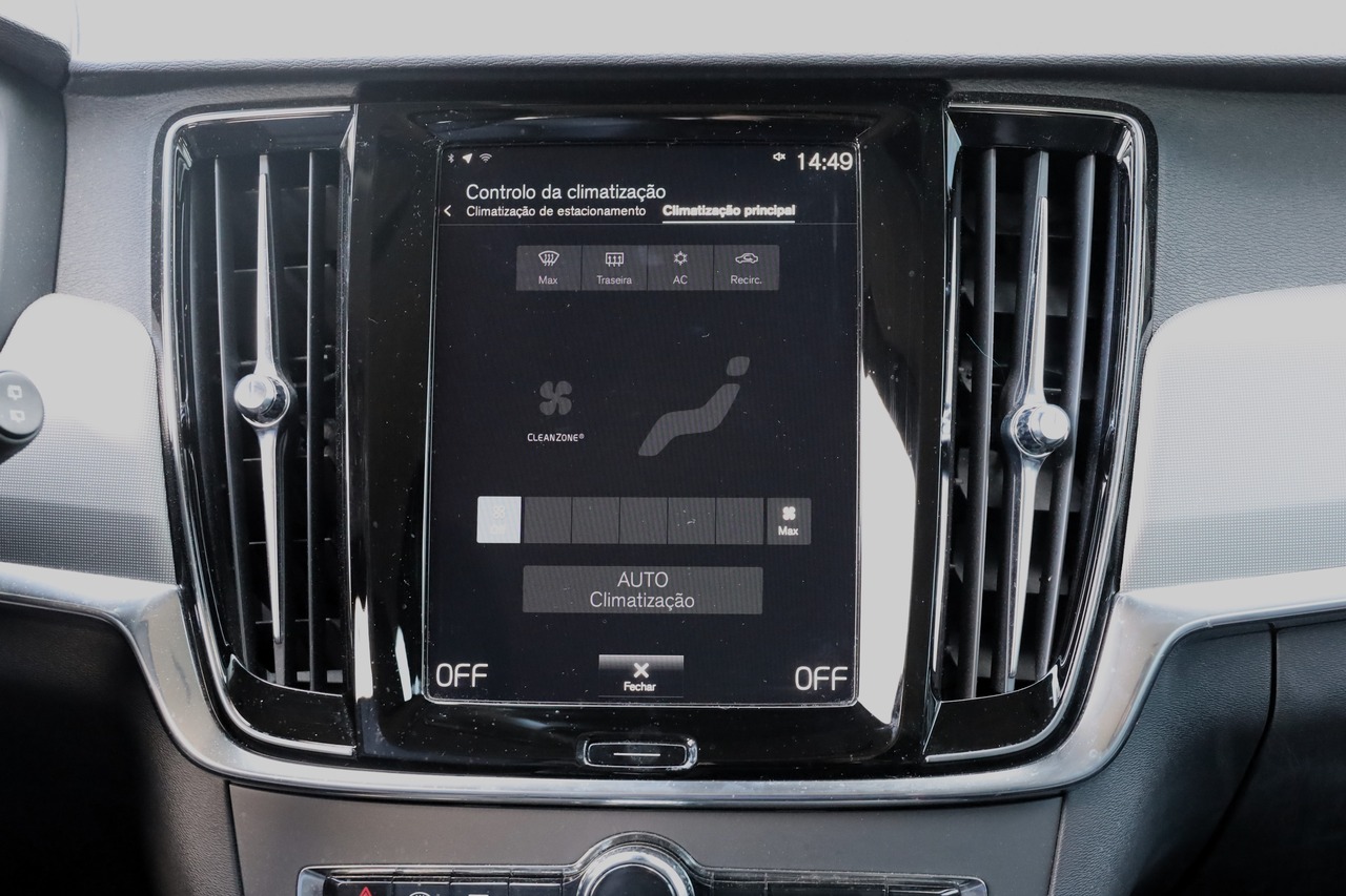 V90 T6 Híbrido Plug-in Inscription Expression