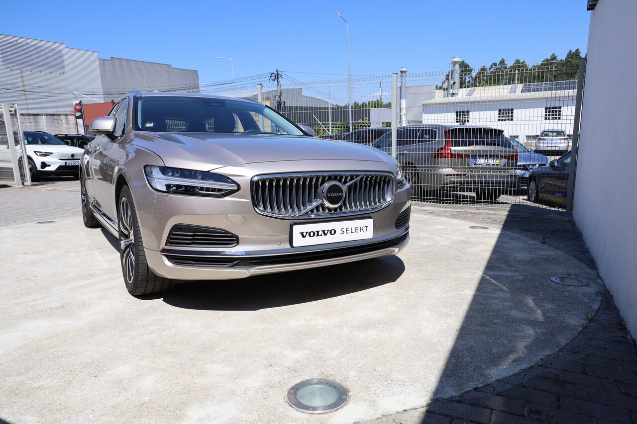 V90 T6 Hibrido Plug-in Plus Bright  