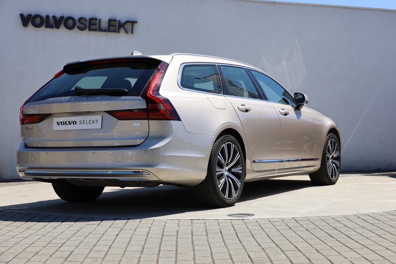 V90 T6 Hibrido Plug-in Plus Bright  