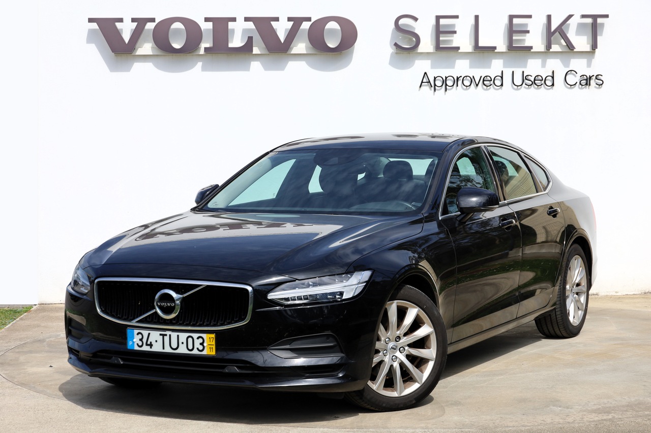 Volvo S90 D4 Momentum Geart.