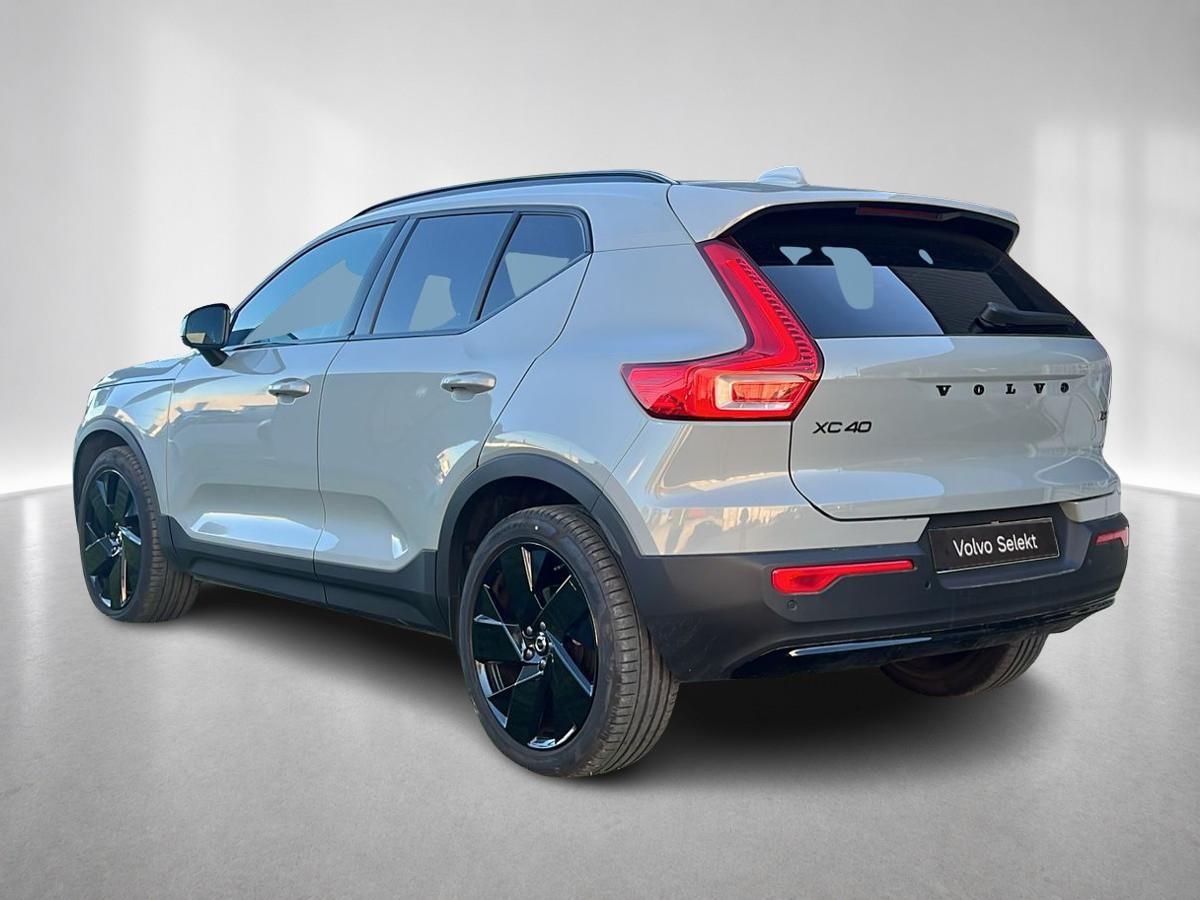 XC 40  B3 Híbrido Plus Black Edition