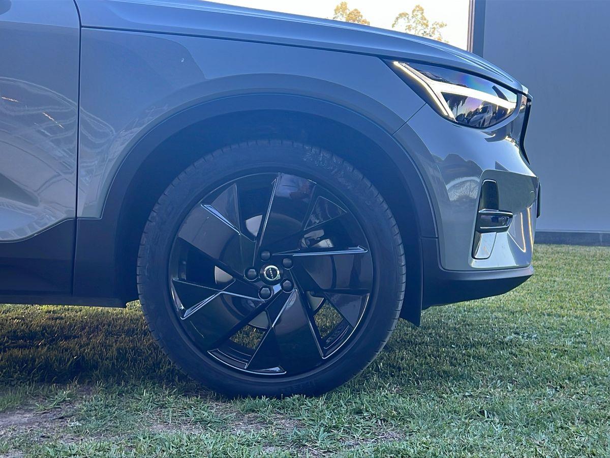 XC 40  B3 Híbrido Plus Black Edition