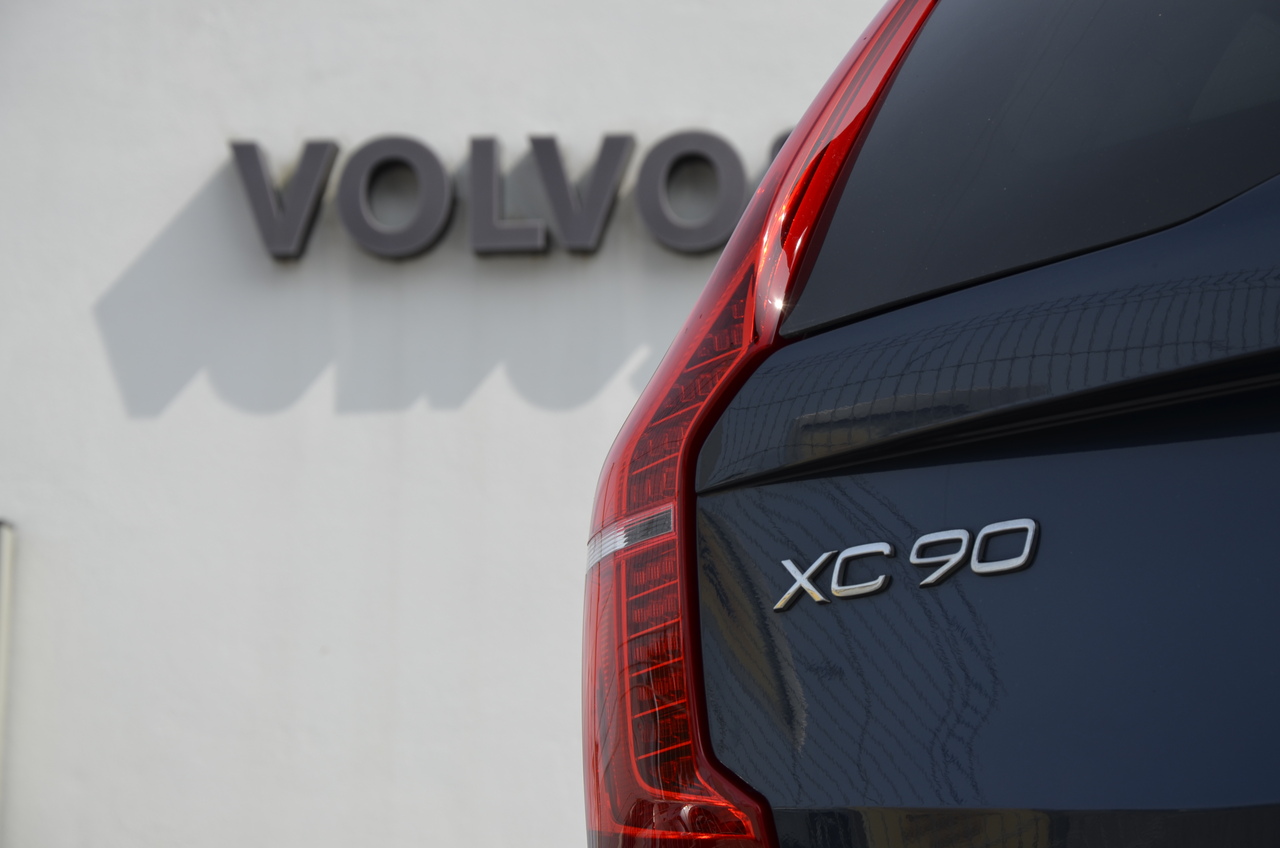 XC 90 T8 Hibrido Plug-in Ultimate Geart.