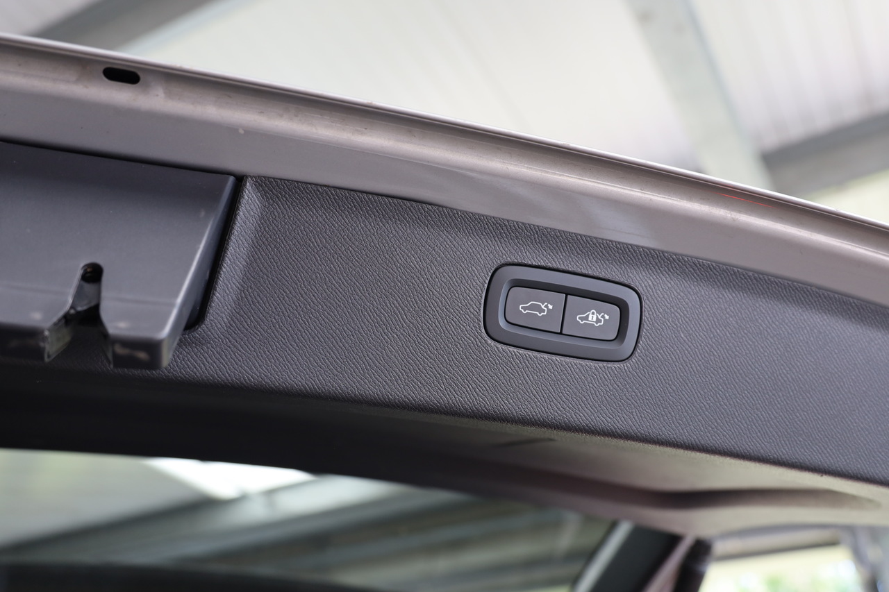 XC 90 T8 Hibrido Plug-in Ultimate Geart.
