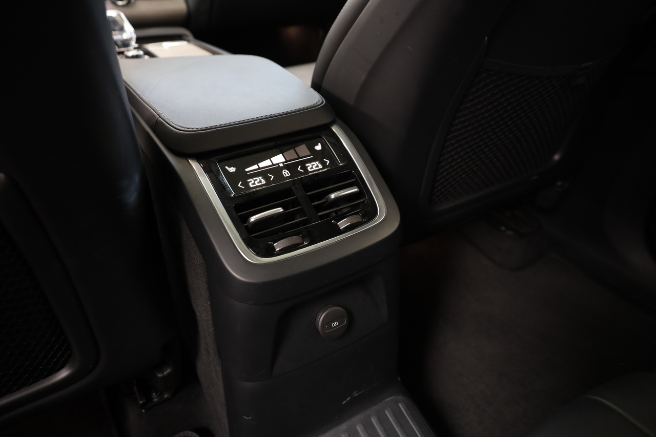 XC 90 T8 Hibrido Plug-in Ultimate Geart.