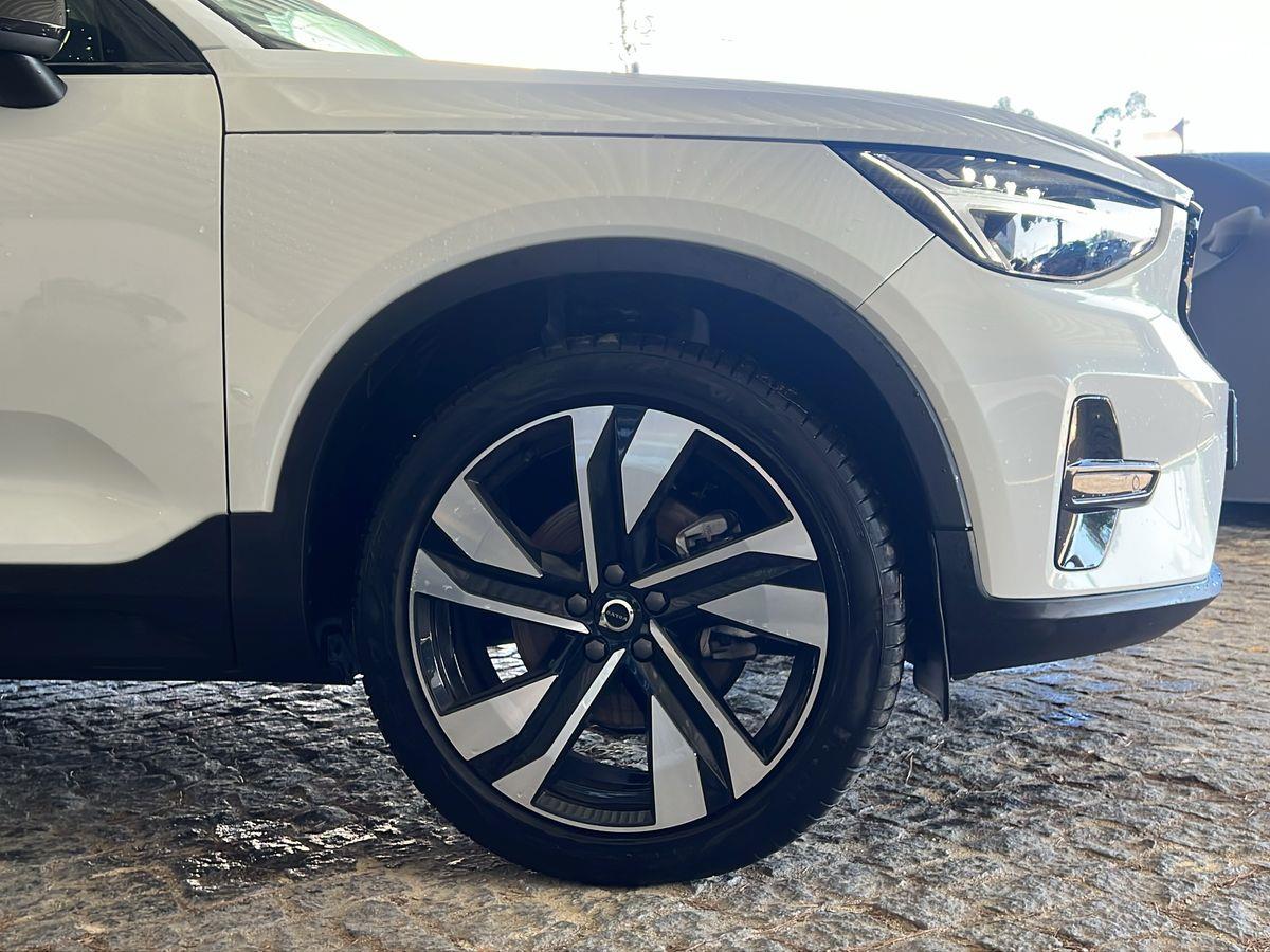 XC40 B3 Híbrido Plus Dark