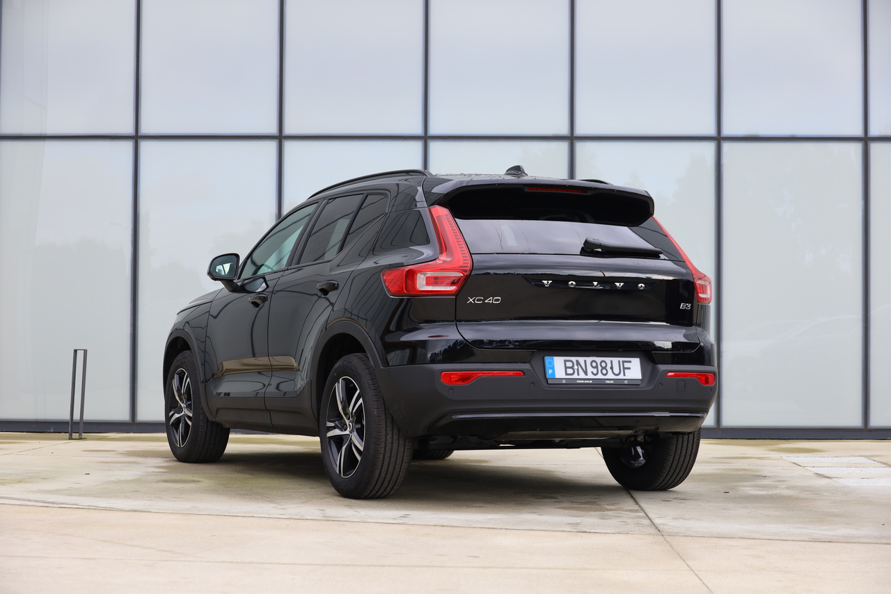 XC40 B3 Híbrido Plus Dark Geart.