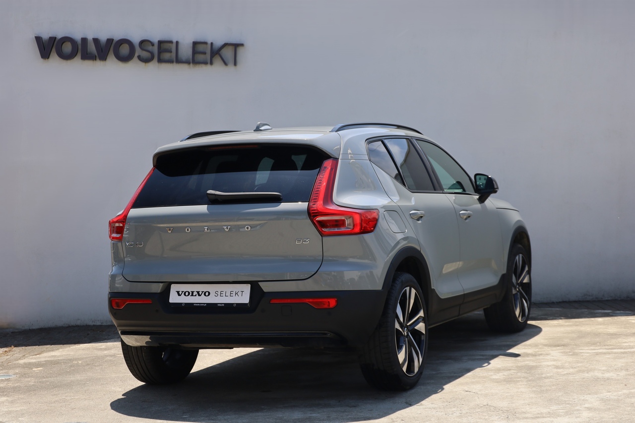 XC40 B3 Hybrid Gasolina Plus Dark