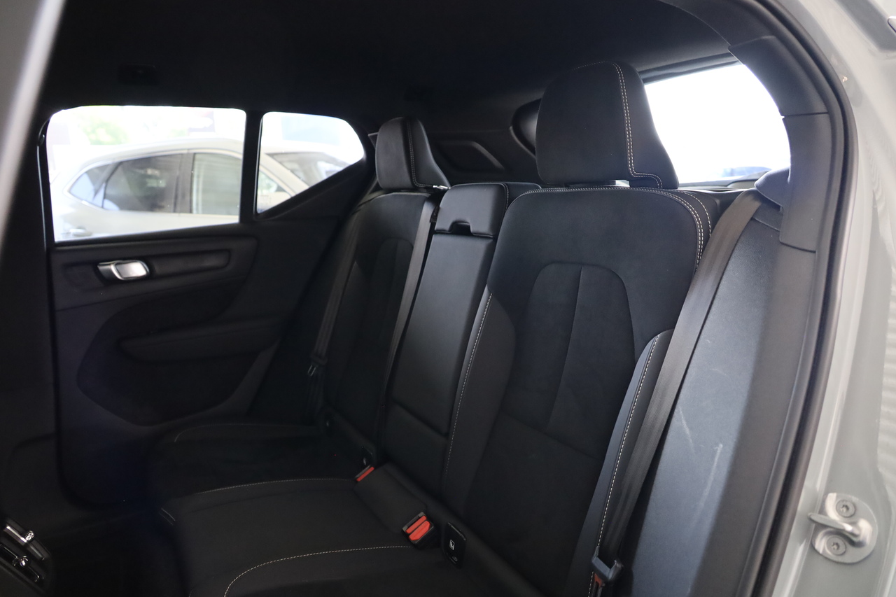 XC40 B3 Hybrid Gasolina Plus Dark