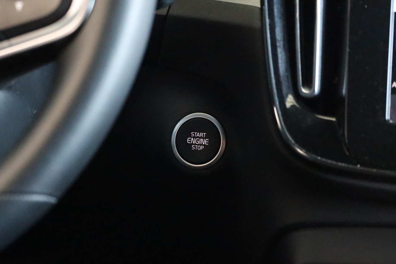 XC40 B3 Hybrid Gasolina Plus Dark
