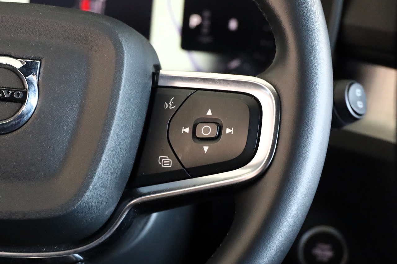XC40 B3 Hybrid Gasolina Plus Dark