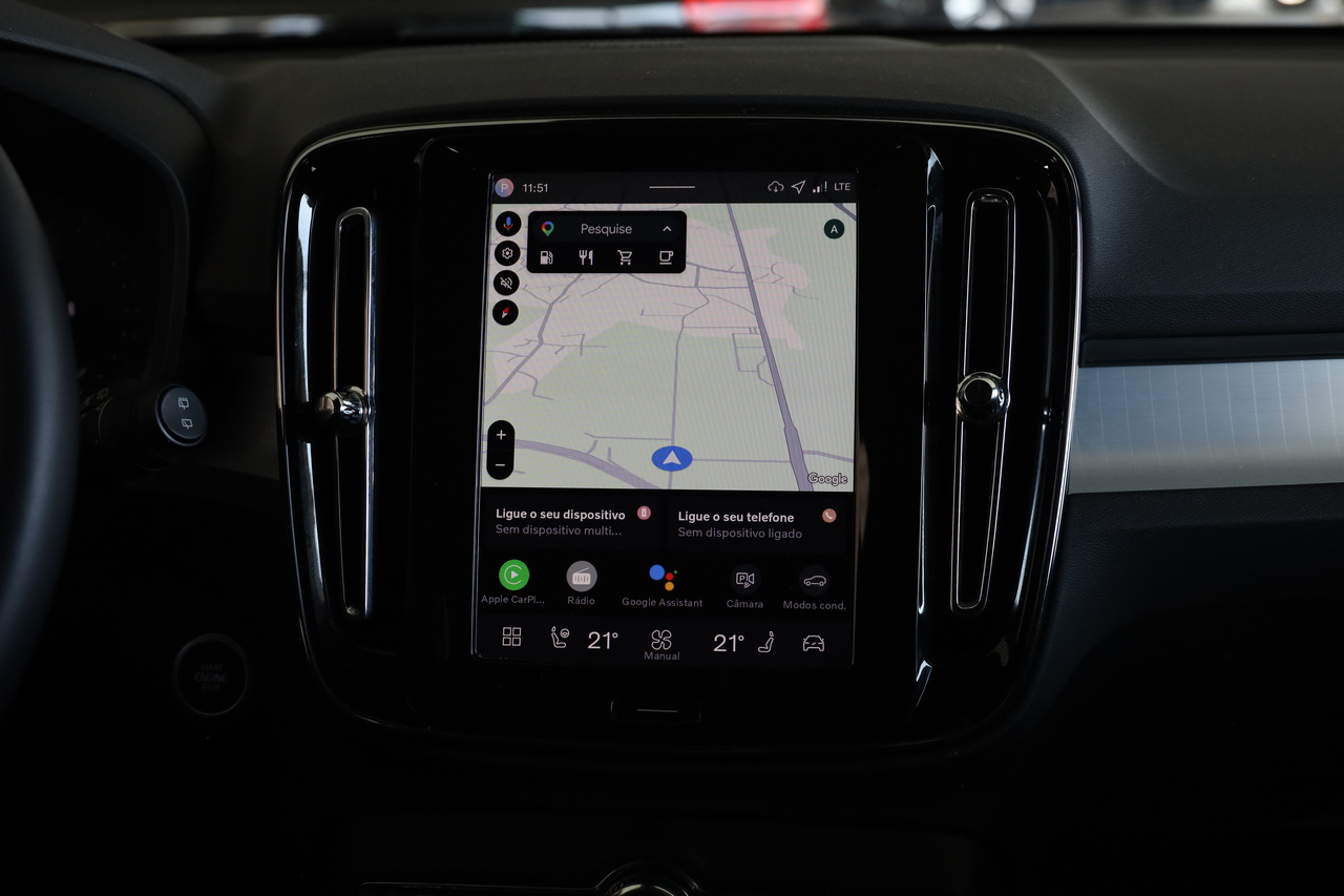 XC40 B3 Hybrid Gasolina Plus Dark