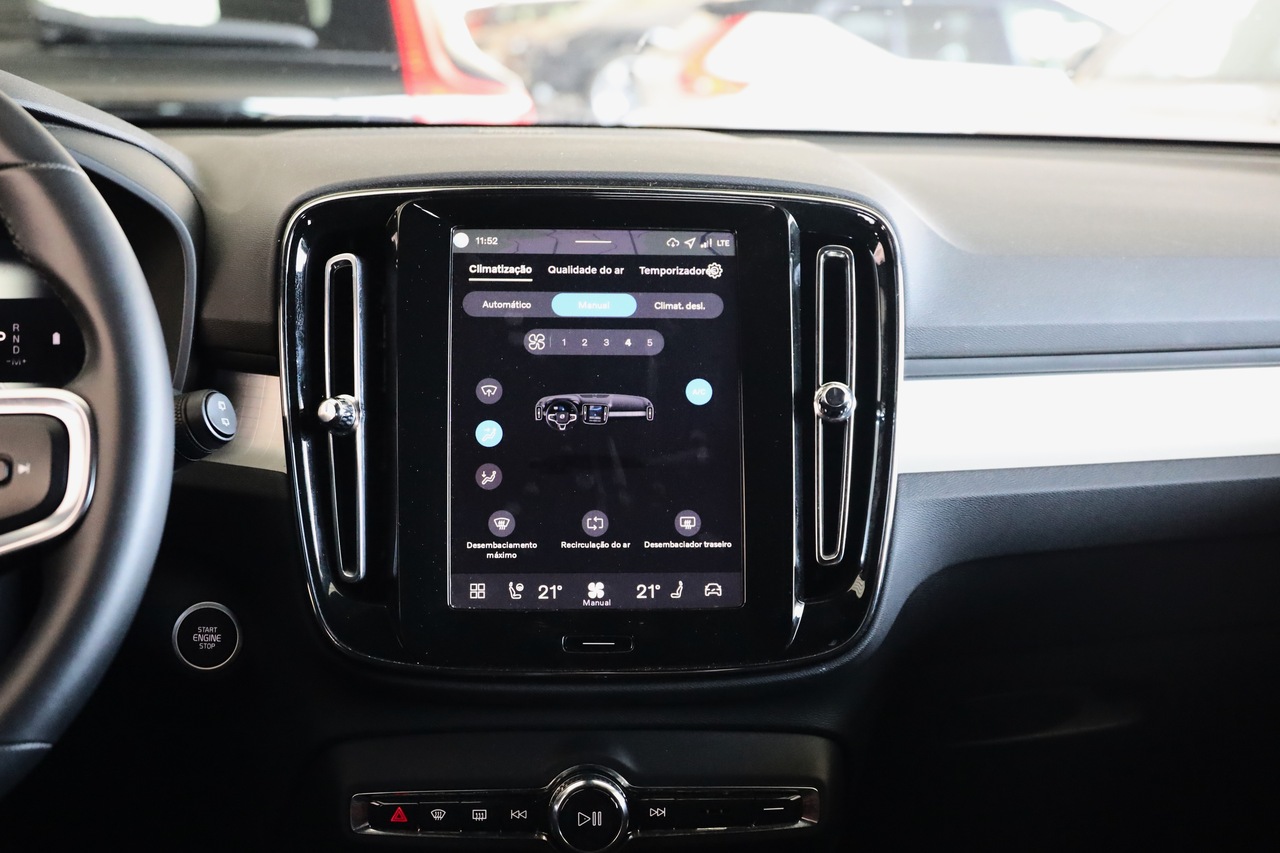 XC40 B3 Hybrid Gasolina Plus Dark