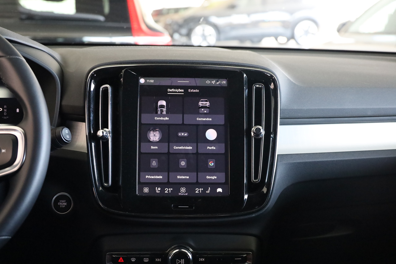 XC40 B3 Hybrid Gasolina Plus Dark