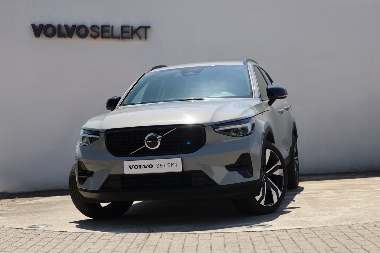 XC40 B3 Hybrid Gasolina Plus Dark