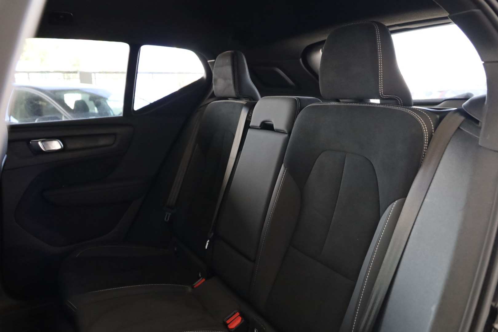 XC40 B3 Hybrid Gasolina Plus Dark