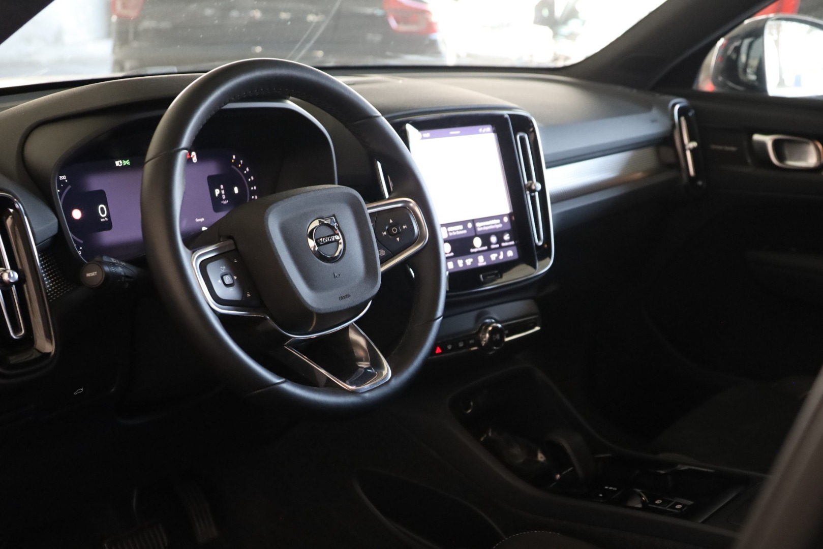 XC40 B3 Hybrid Gasolina Plus Dark