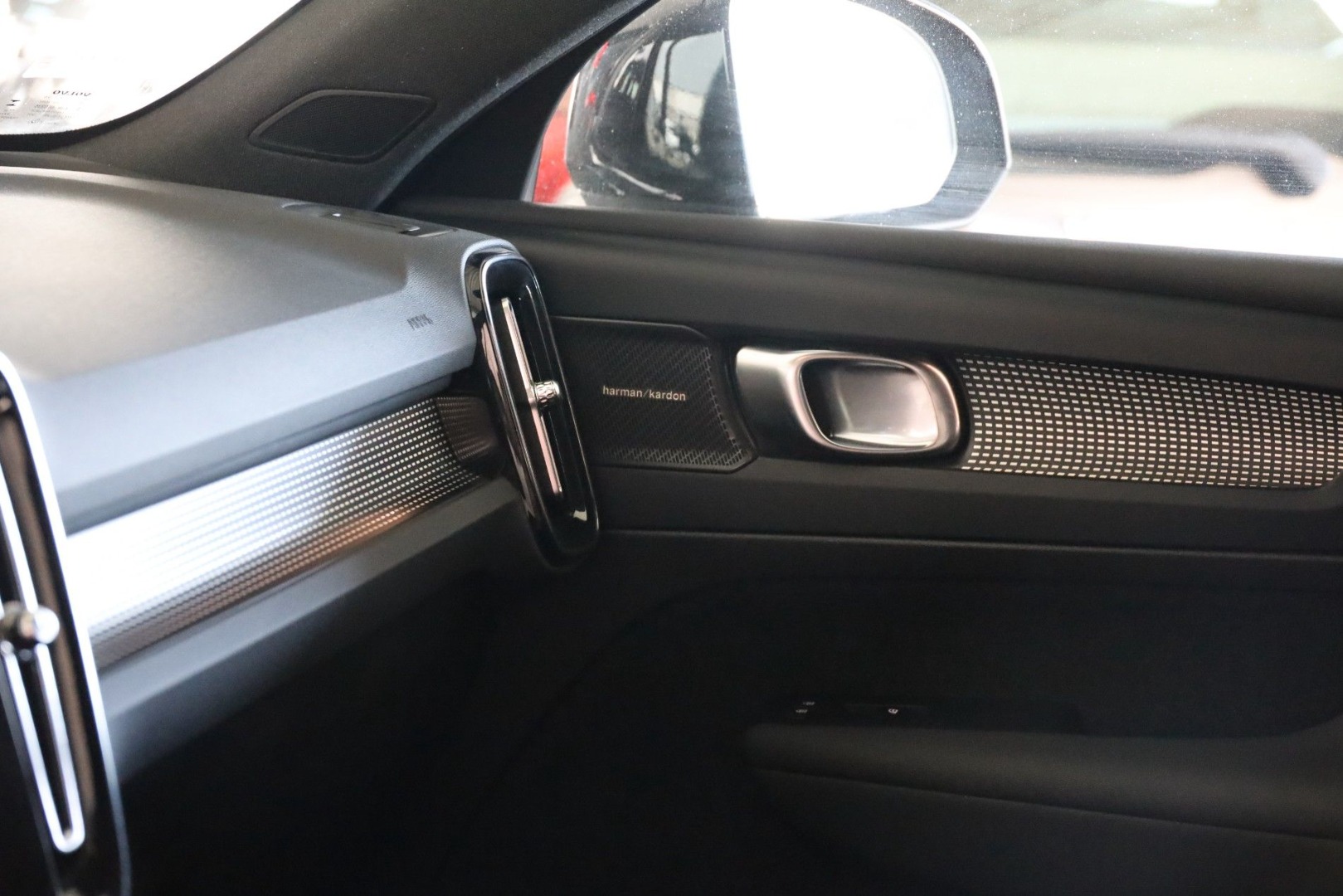 XC40 B3 Hybrid Gasolina Plus Dark