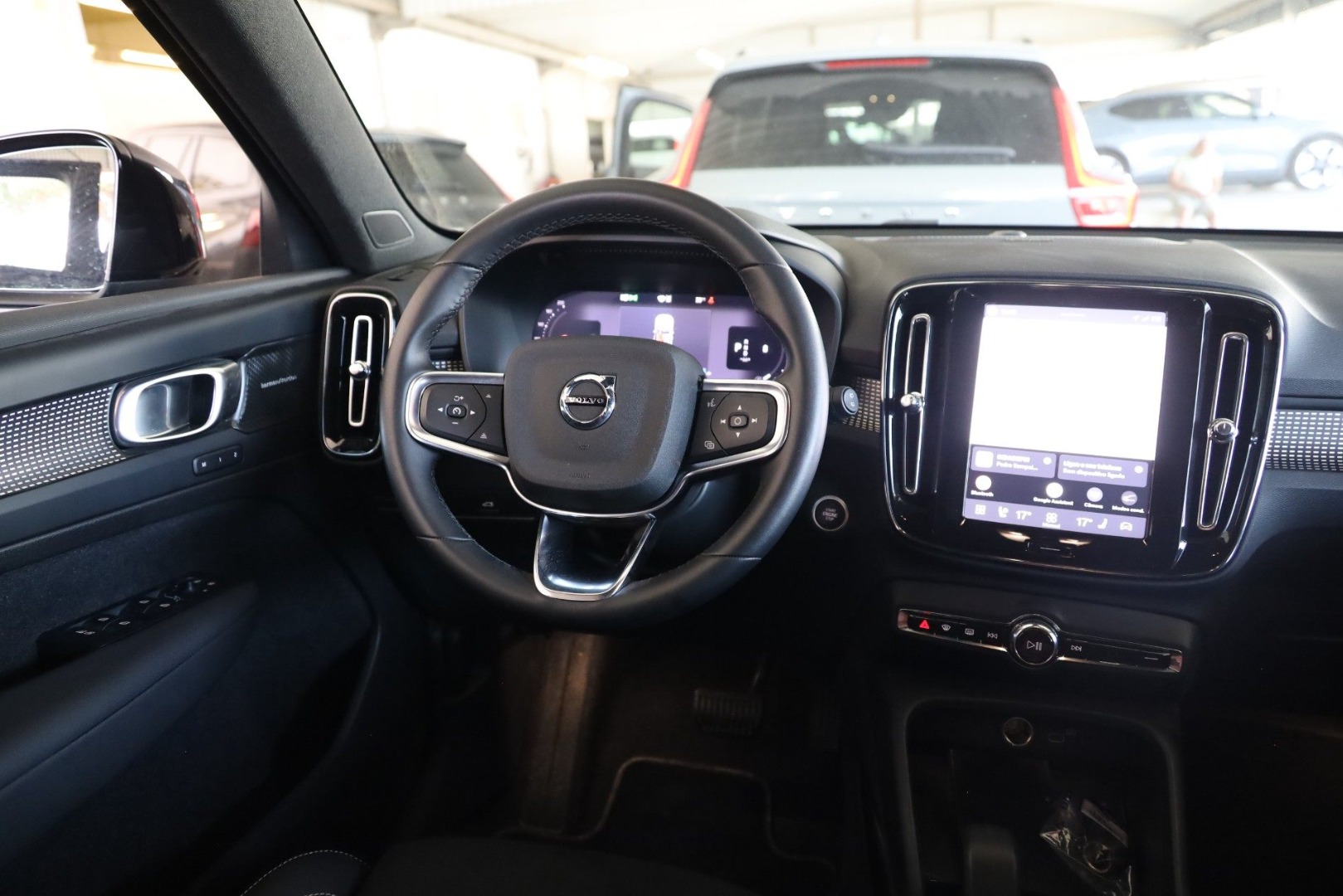 XC40 B3 Hybrid Gasolina Plus Dark