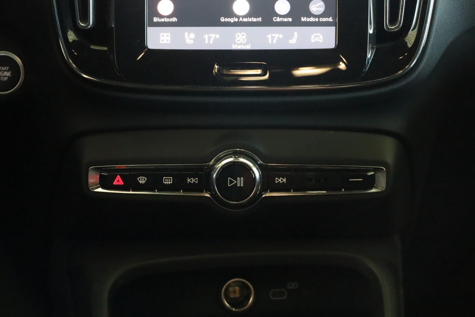 XC40 B3 Hybrid Gasolina Plus Dark