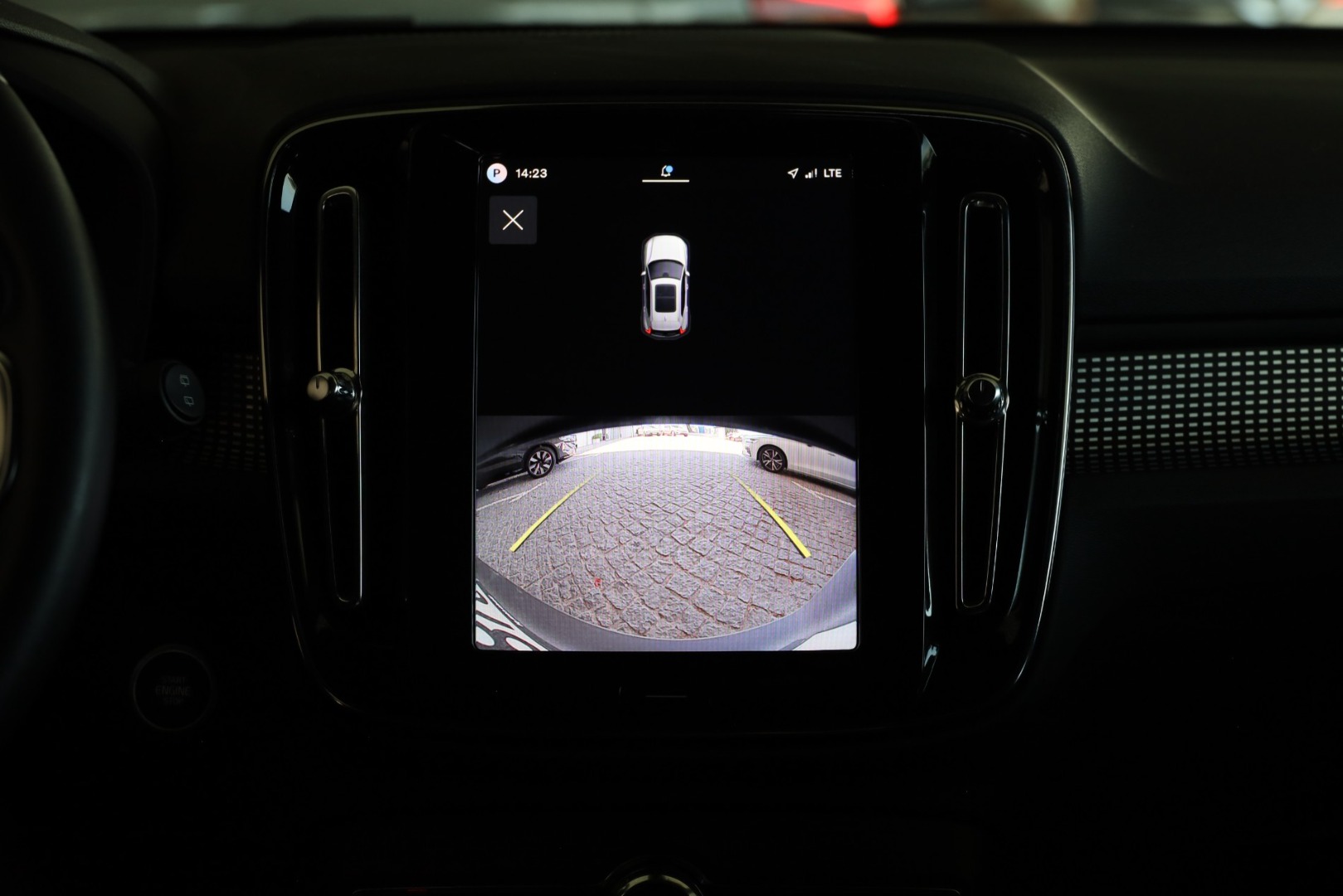 XC40 B3 Hybrid Gasolina Plus Dark