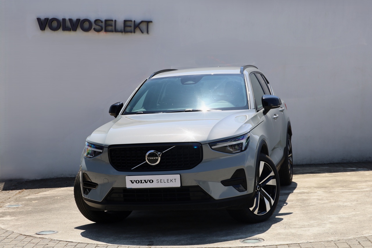 XC40 B3 Hybrid Gasolina Plus Dark