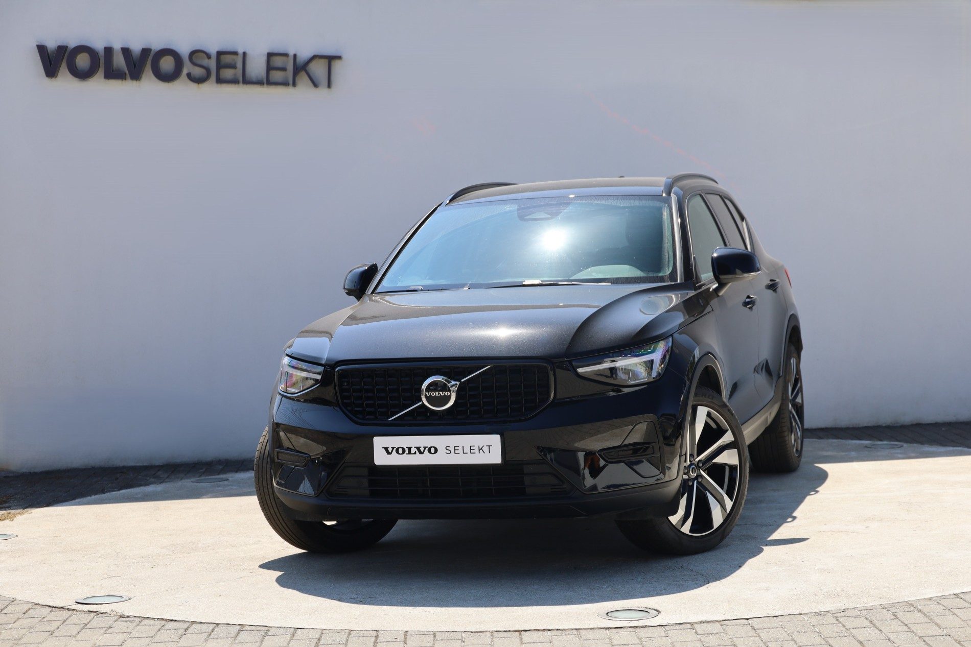XC40 B3 Hybrid Gasolina Plus Dark