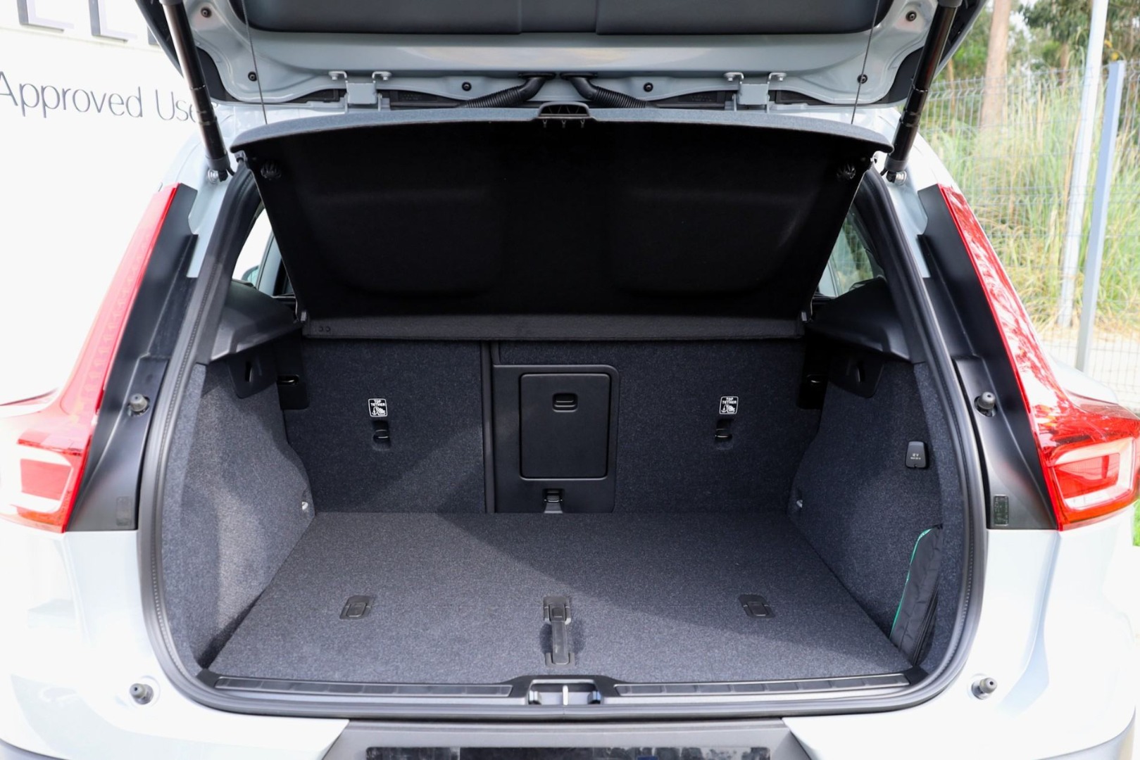 XC40 B3 Hybrid Gasolina Plus Dark