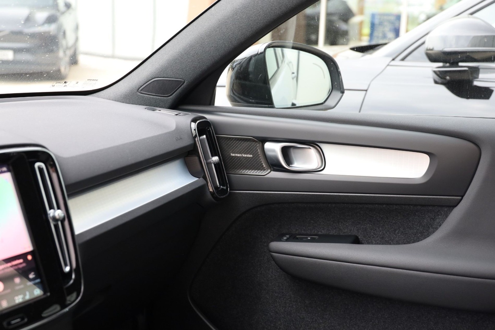 XC40 B3 Hybrid Gasolina Plus Dark