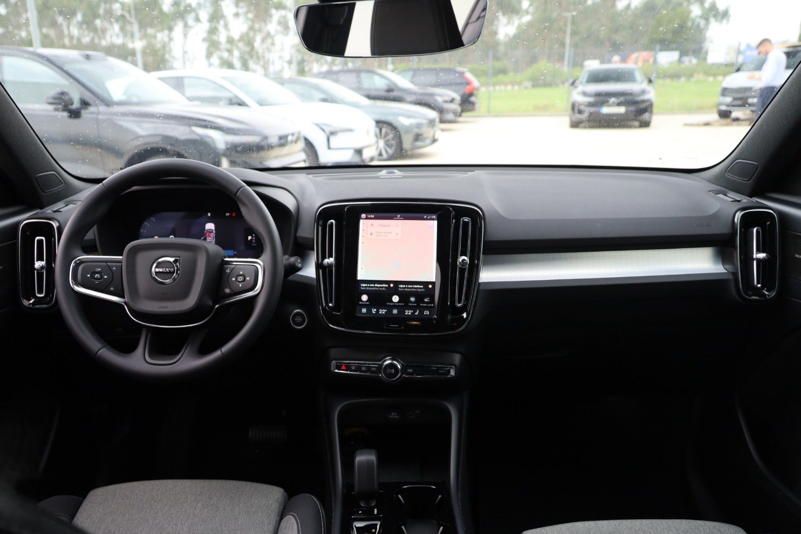XC40 B3 Hybrid Gasolina Plus Dark