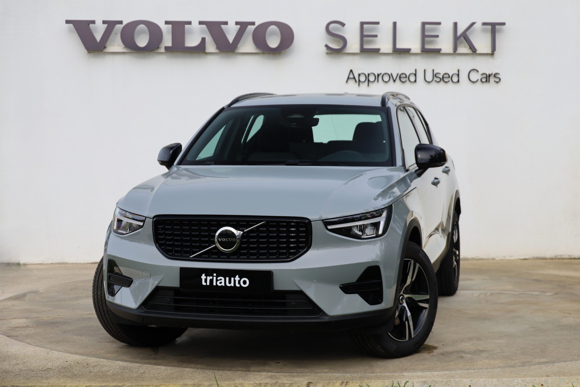 XC40 B3 Hybrid Gasolina Plus Dark