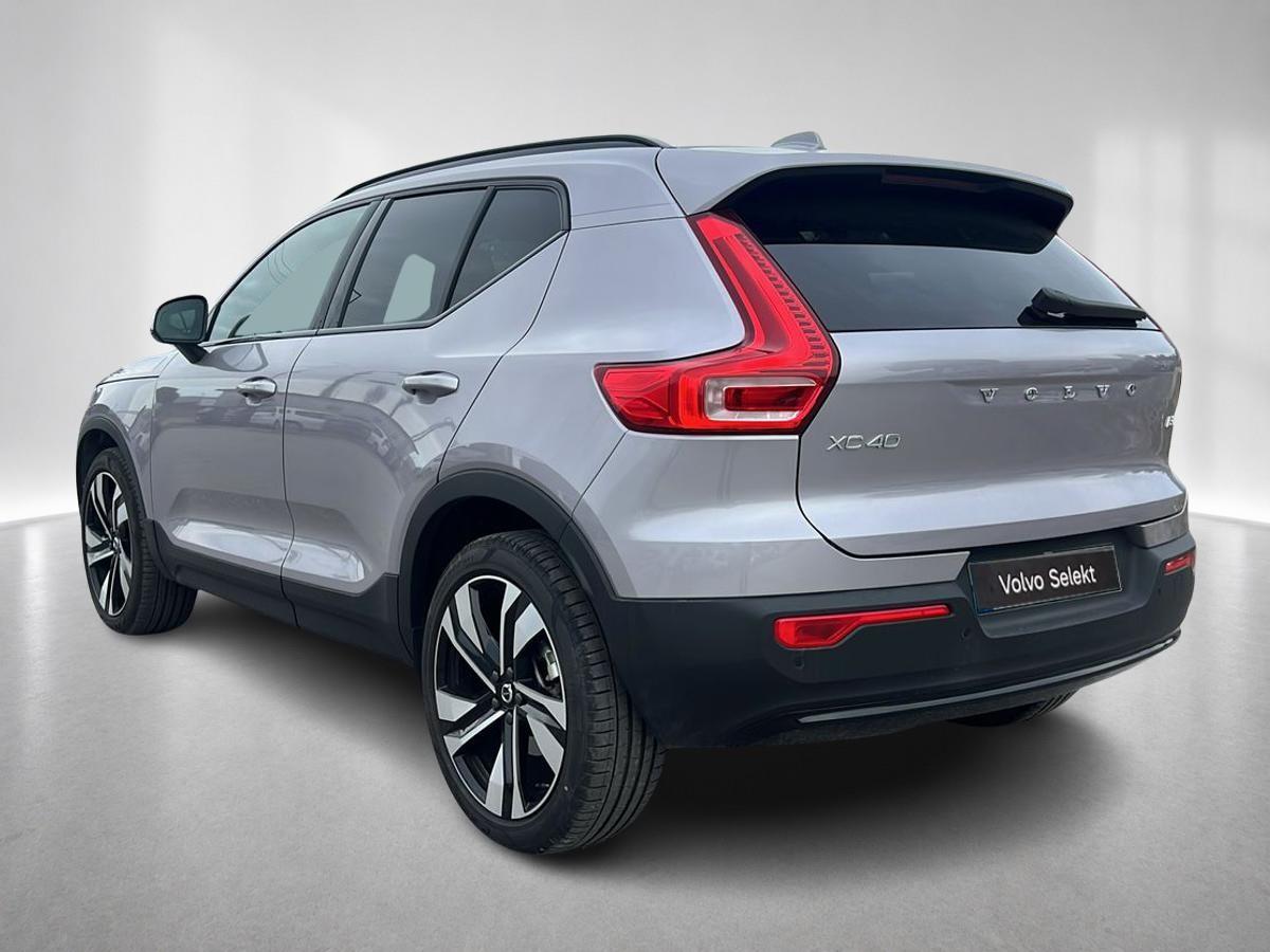 XC40 B3 Hybrid Gasolina Plus Dark