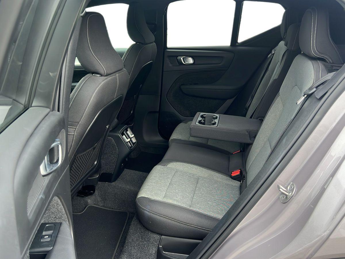 XC40 B3 Hybrid Gasolina Plus Dark