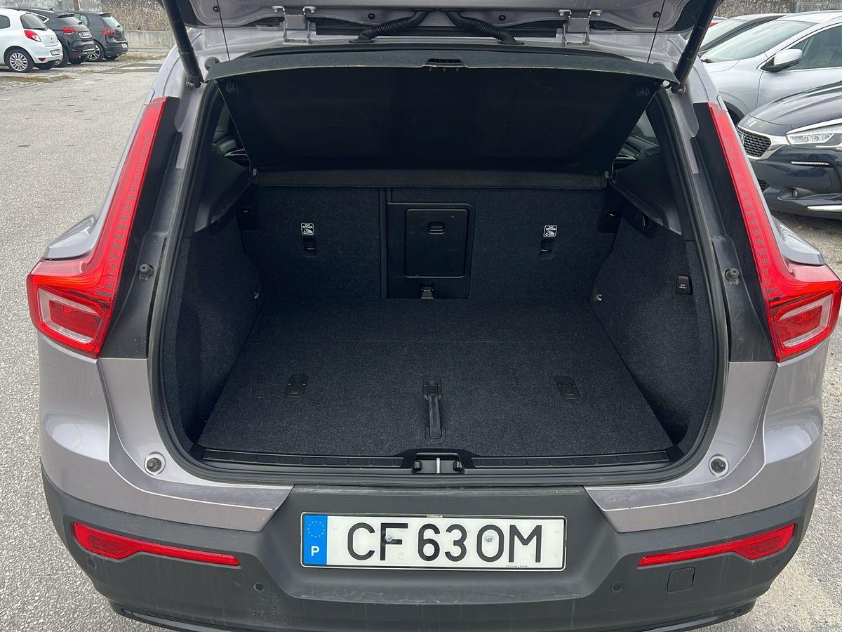 XC40 B3 Hybrid Gasolina Plus Dark