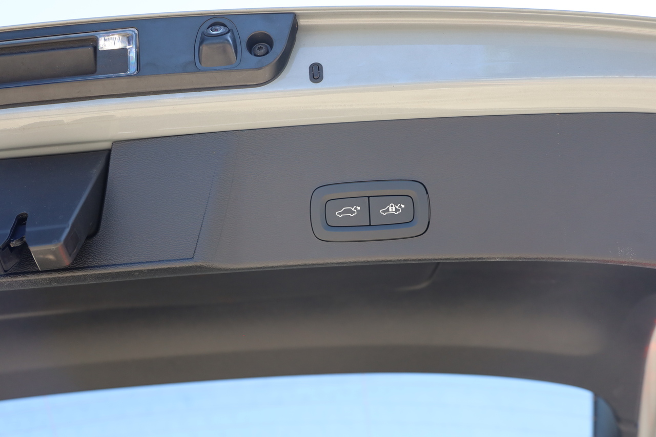 XC40 B3 Hybrid Gasolina Plus Dark