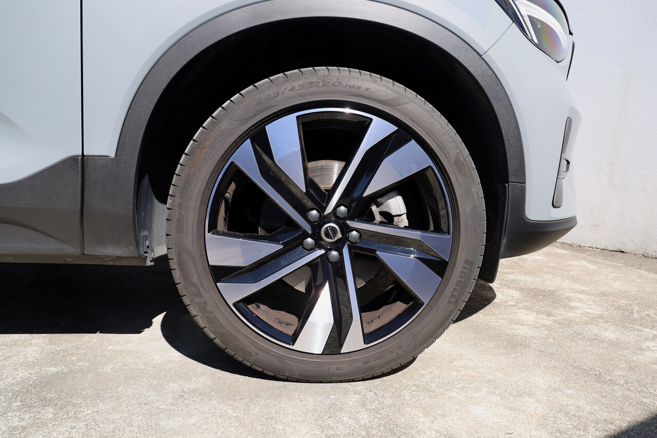 XC40 B3 Hybrid Gasolina Plus Dark