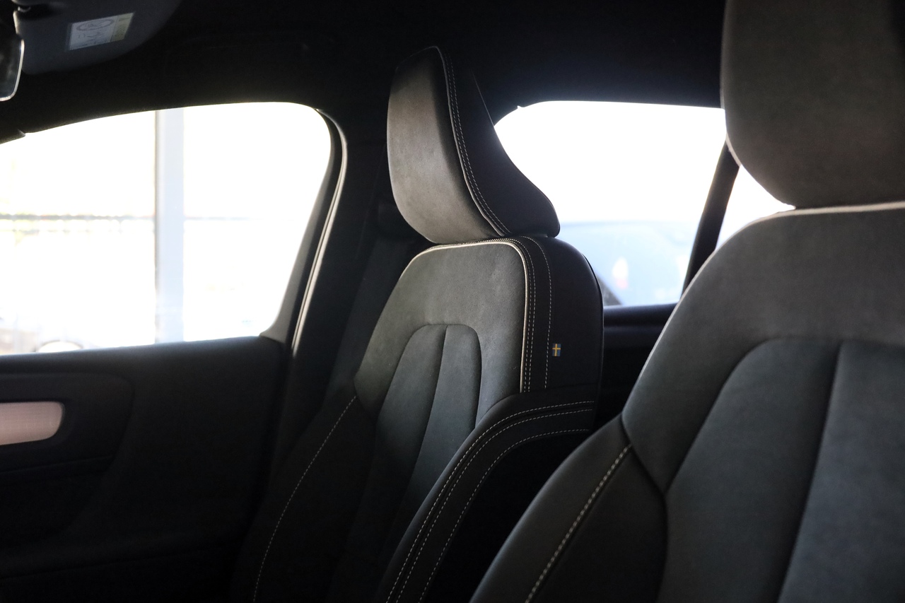 XC40 B3 Hybrid Gasolina Plus Dark