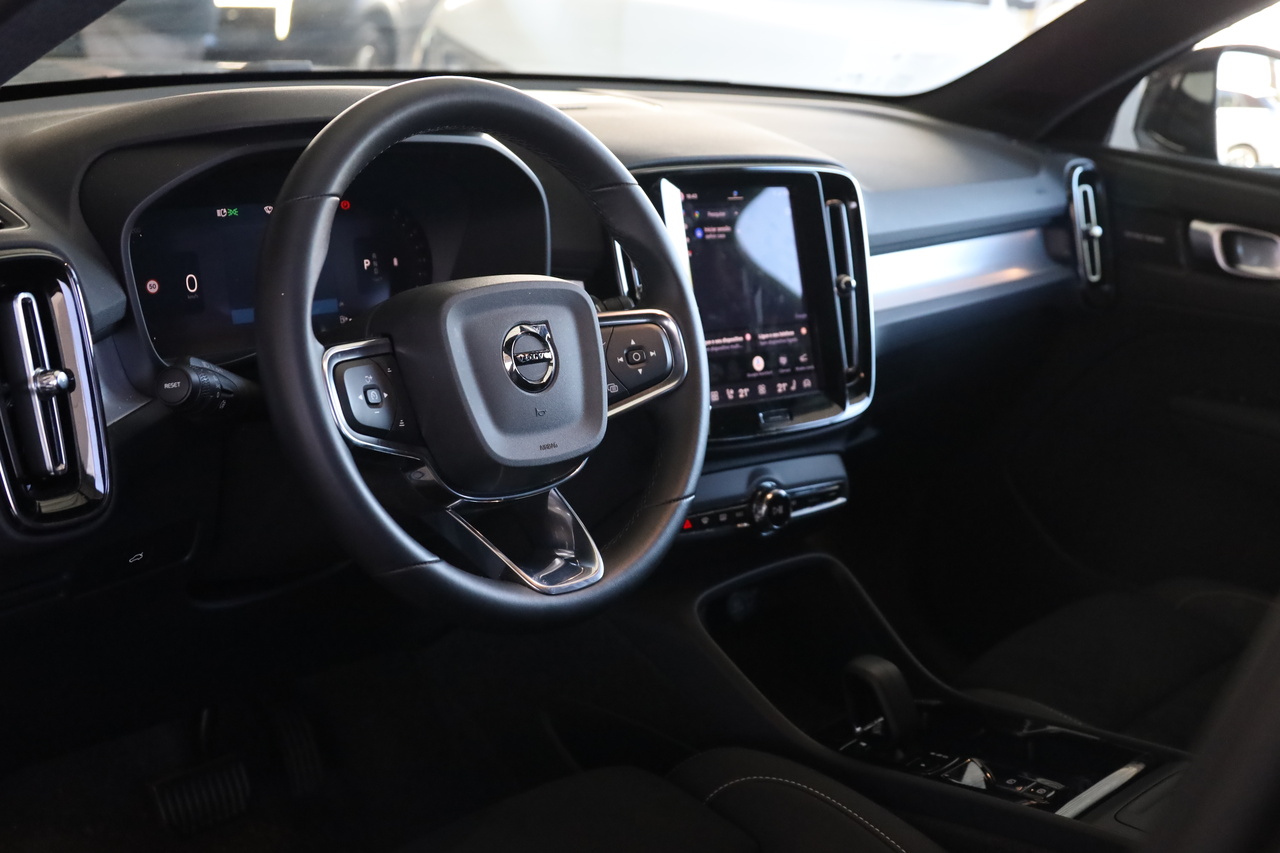 XC40 B3 Hybrid Gasolina Plus Dark