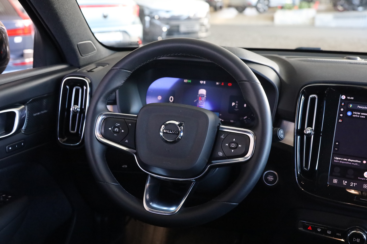 XC40 B3 Hybrid Gasolina Plus Dark