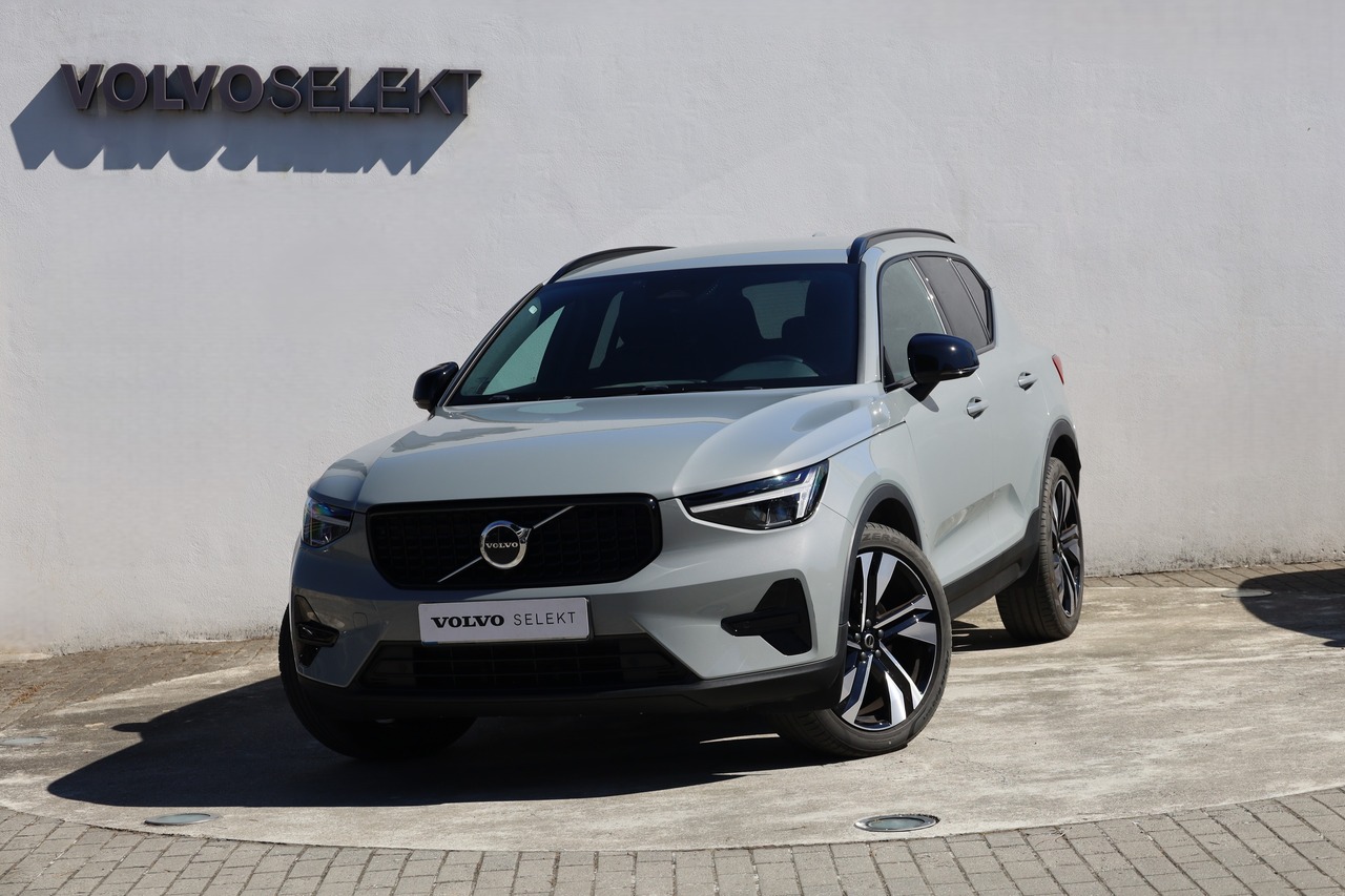XC40 B3 Hybrid Gasolina Plus Dark