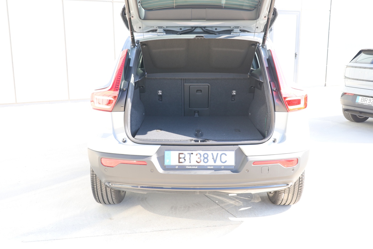 XC40 B3 Hybrid Gasolina Plus Dark