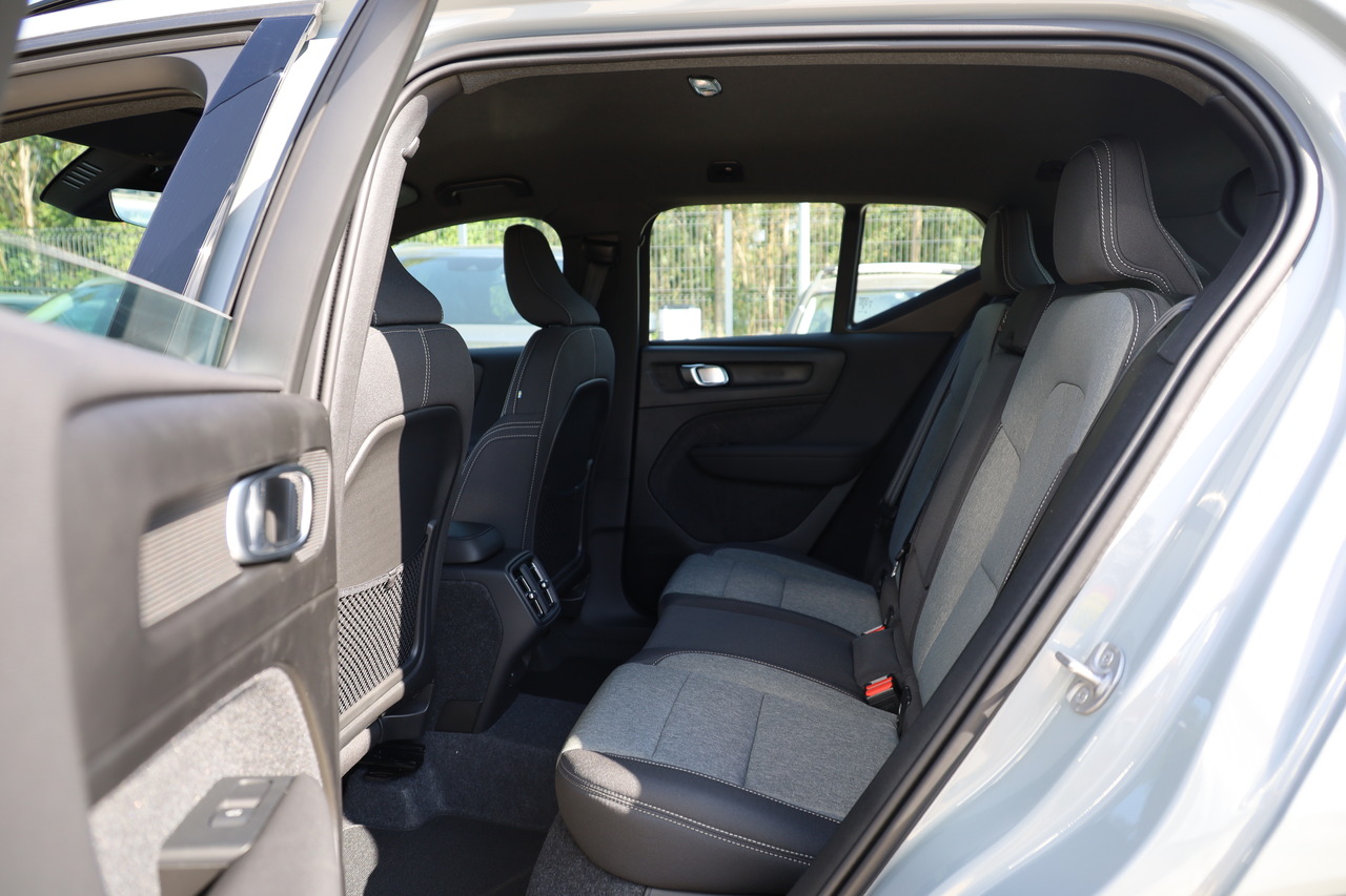 XC40 B3 Hybrid Gasolina Plus Dark