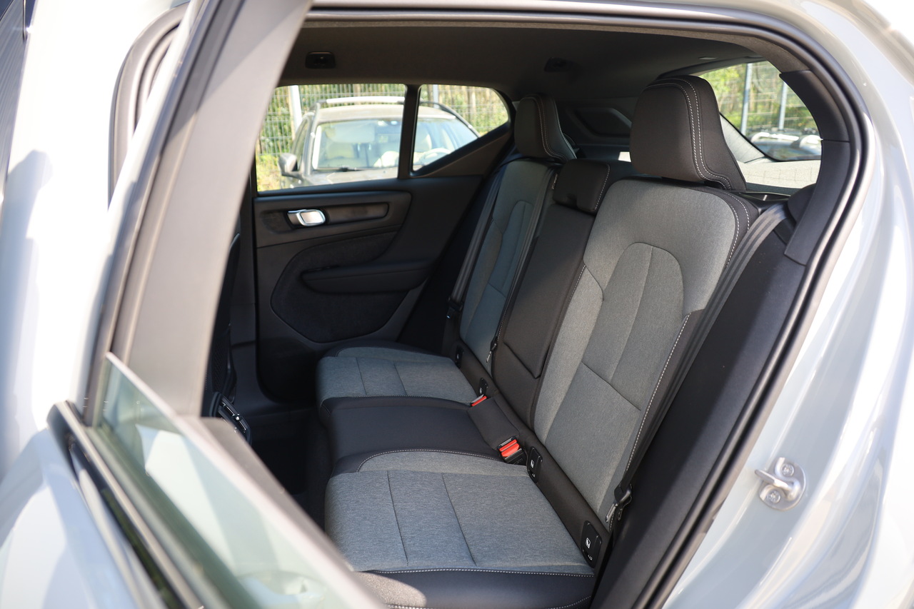 XC40 B3 Hybrid Gasolina Plus Dark