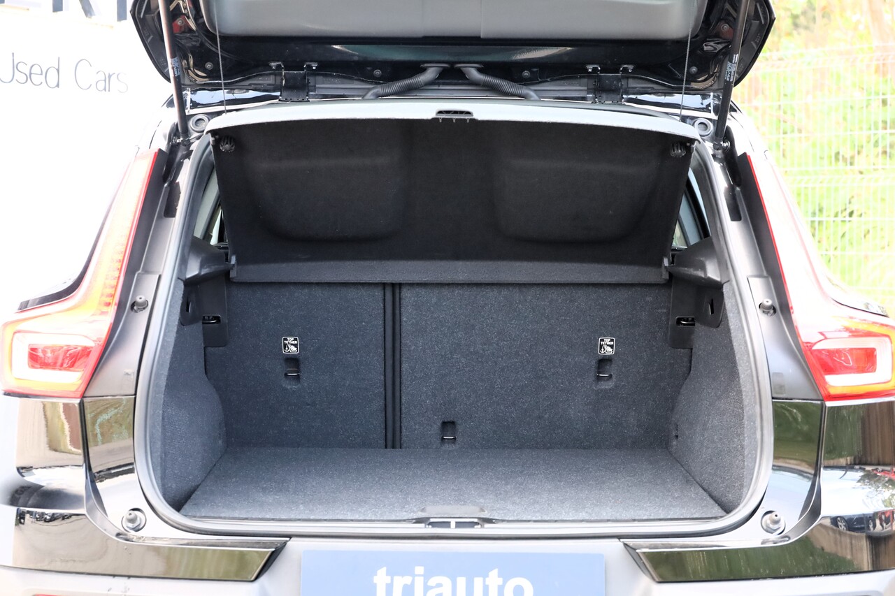 XC40 D3 150cv Base Man.6V