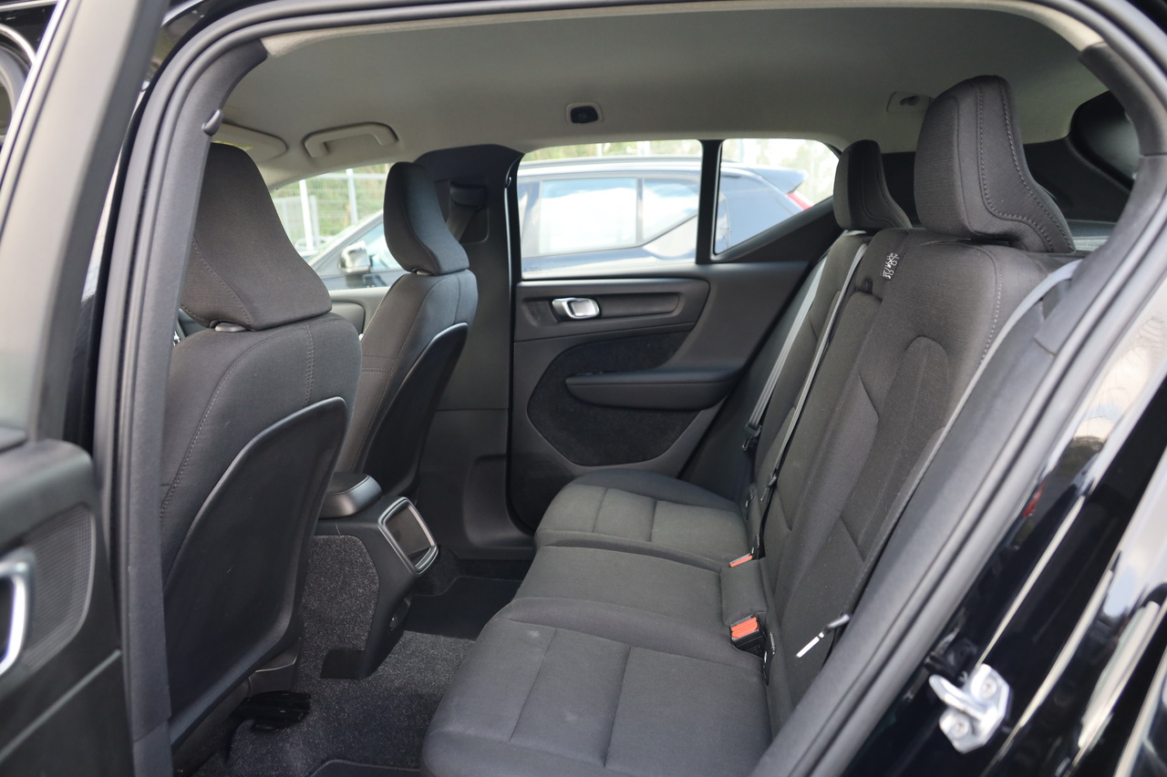 XC40 D3 150cv Base Man.6V