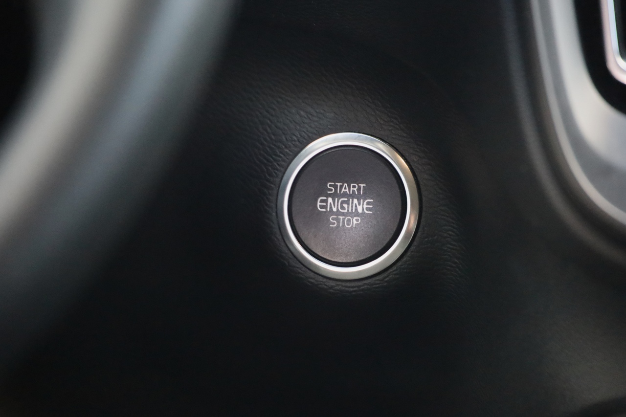 XC40 D3 150cv Base Man.6V
