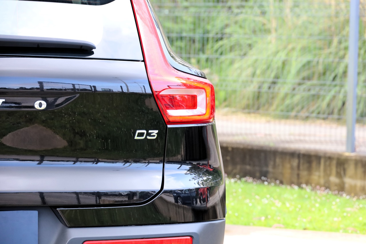 XC40 D3 150cv Base Man.6V